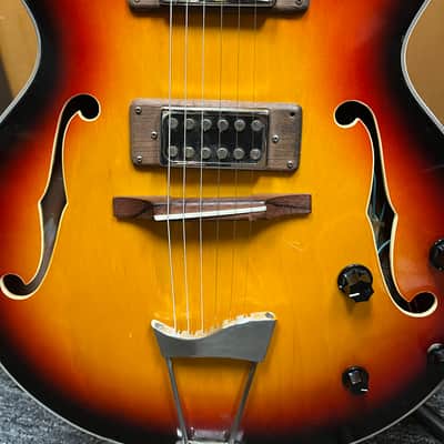 Vintage Conrad Semi hollow 60s from dealer image 2
