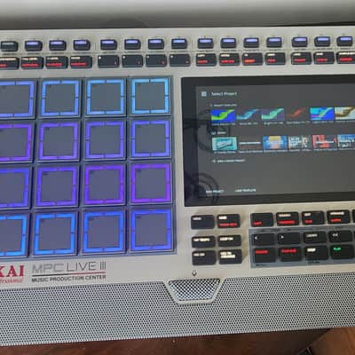 Akai MPC Live III Standalone Sampler / Sequencer 2025 - Present - Black image 4