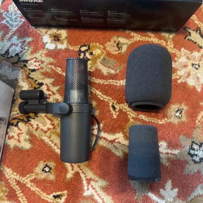 Shure SM7B Cardioid Dynamic Microphone 2001 - Present - Black image 5