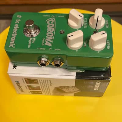 TC Electronic Corona Chorus 2011 - Present - Green image 3