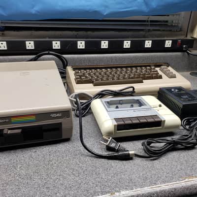 Commodore 64 Computer and Peripherals All Working image 2