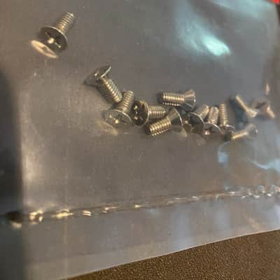 Fender Strat Tremolo Block Mounting Screws image 3