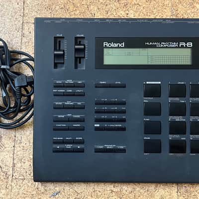 Roland R-8 Human Rhythm Composer + power adaptor + manual image 4