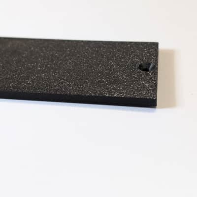 500 Series Blank Panels Black - 8 Pack image 4