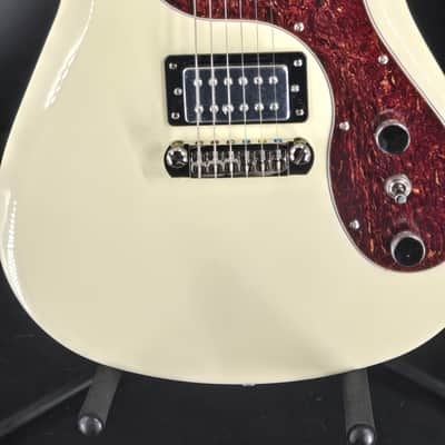Gretsch Electromatic® CVT Double-Cut with Wraparound, Laurel Fingerboard, Vintage White image 1