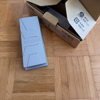 Boss FV-30H High-Impedance Compact Volume Pedal 2015 - Present - Grey image 5