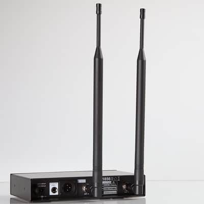 UX1200MC WIRELESS HANDHELD MICROPHONE SYSTEM image 4