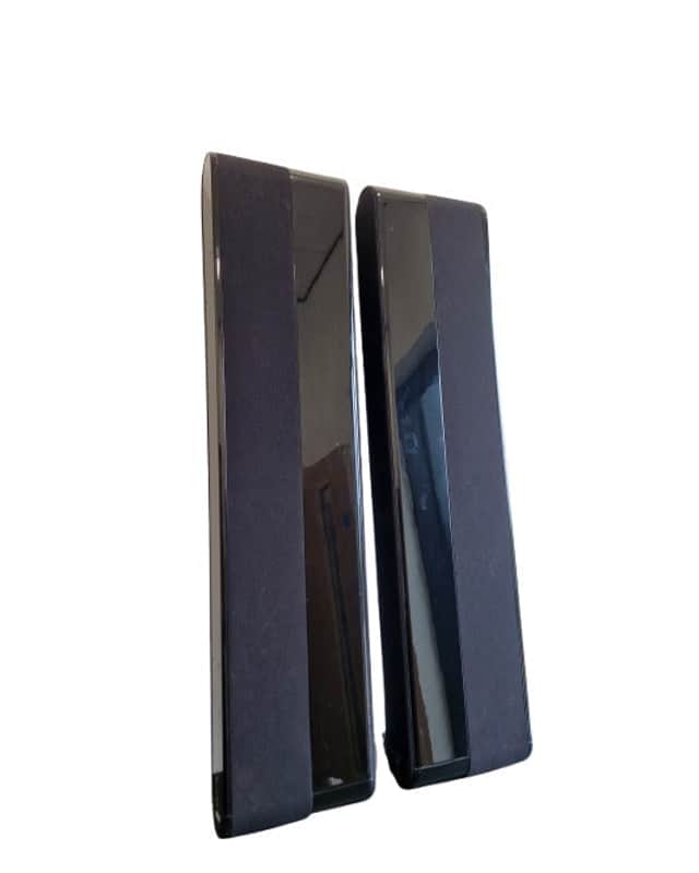 KEF FiveTwo Model 11 - Hi-Fi Speakers - Black - Very Good image 1