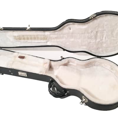 T*A様 Gibson Les Paul Studio ホワイト ハードケース付 Gibson USA Les Paul Hardshell Guitar Case White Plush Interior