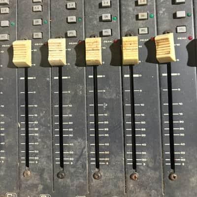 Soundcraft Series 200B 16-Channel 4-Bus Mixing Console 1980s - Black image 3