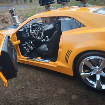 Bumblebee image 6