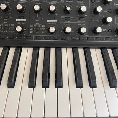 Moog Subsequent 37 Analog Synth 2017 - Present - Black image 6