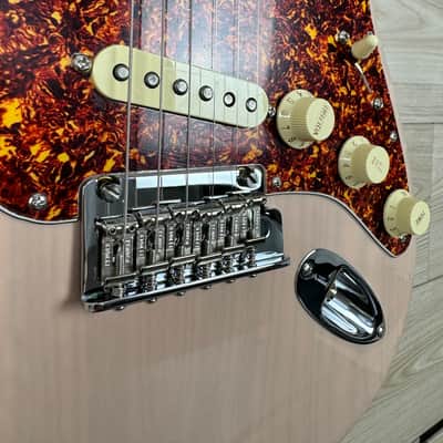 Fender Limited Edition American Professional II Stratocaster Thinline, Transparent Shell Pink image 7