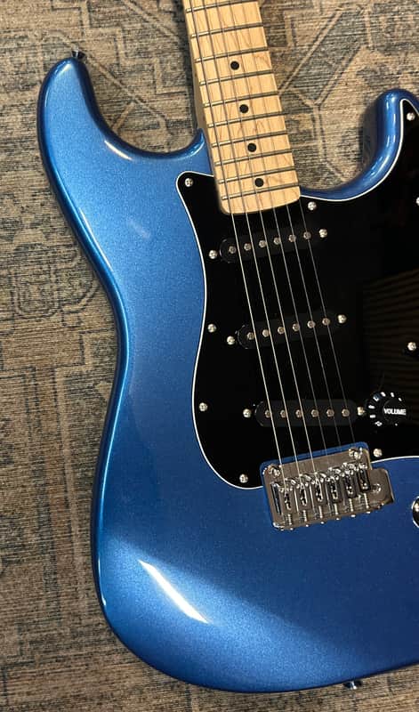Fender Squier Stratocaster - Blue metallic image 1