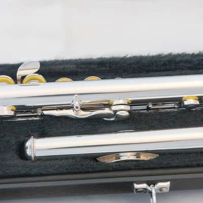 Yamaha YFL-261 Silver-plated Open-Hole Intermediate Flute *Overhauled New Pads image 7