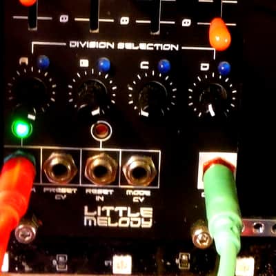 Frequency Central little Melody quanitised 2026 mint+- black/white image 1