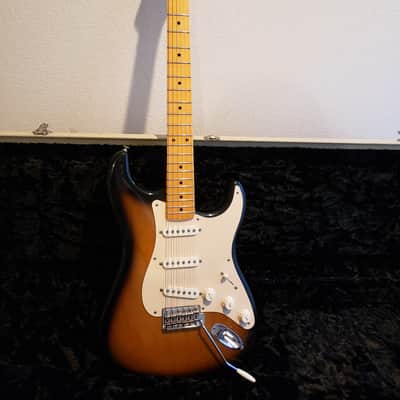 Fender Eric Johnson Signature Stratocaster 2006 - Sunburst image 3