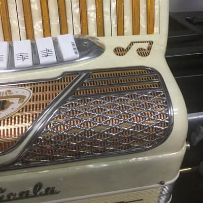 La scala  Accordion image 3