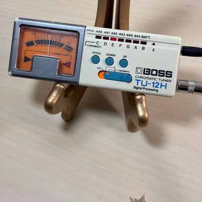 Boss TU-12H Chromatic Tuner - White image 3