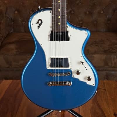 DUESENBERG Julietta Catalina Blue incl. Gigbag + 3,335 kg image 2