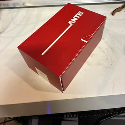 Universal Audio ANTI 1992 High Gain Amp  2024 - Present - Red image 2