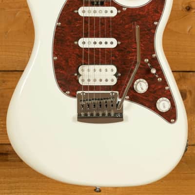 Sterling CT30CHSS SUB Series Cutlass - Olympic White image 3
