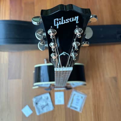 2025 Gibson J-45 Standard image 8