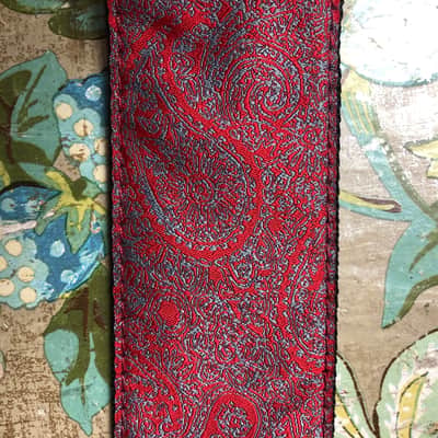 Dunlop Jacquard Straps-Paisley Red image 1