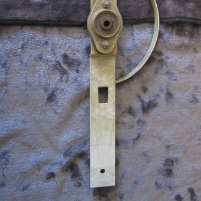 Leslie Speaker 122 Bearing Bracket image 3