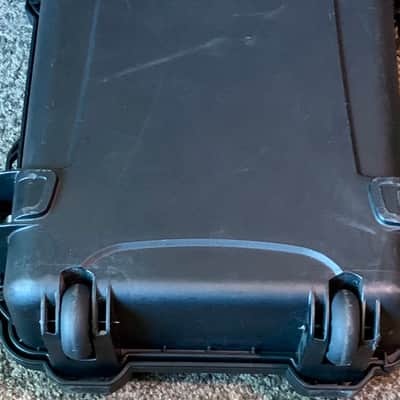 Gator GWP-BASS Titan Series Waterproof tour Bass hardshell Case for fender jazz or precision bass image 5