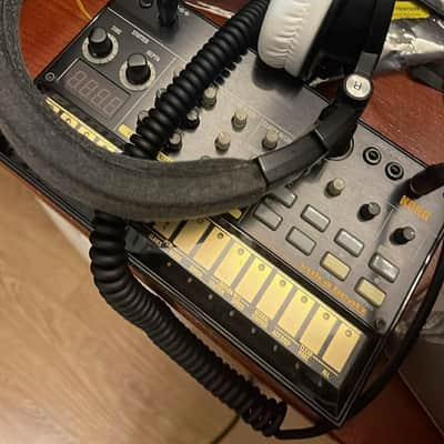 Korg Volca Beats Analog Rhythm Machine 2010s - Black
