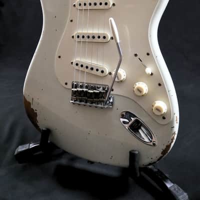 Ltd Fat 50S Strat Relic image 4