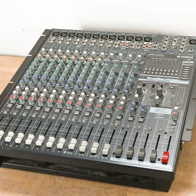 Yamaha EMX5016CF 16-Channel 1000W Power Mixer CG014FM