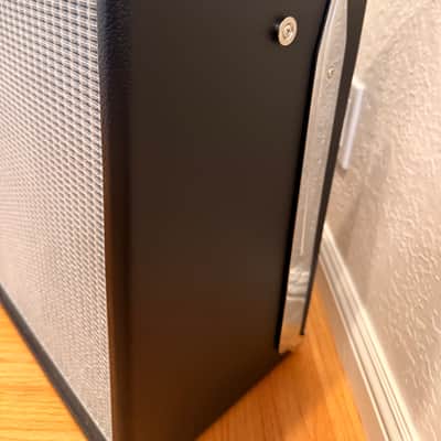 Fender '68 Custom Twin Reverb-Amp 2-Channel 85-Watt 2x12" Guitar Combo 2013 - Present - Black image 4