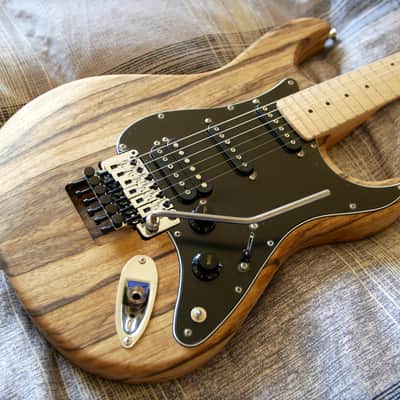 Kiesel Carvin Bolt Kit Natural Strat Guitar W/ Floyd Rose HSS USA American image 2