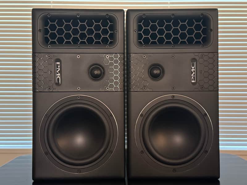 PMC6 Powered Studio Monitors - (pair) image 1