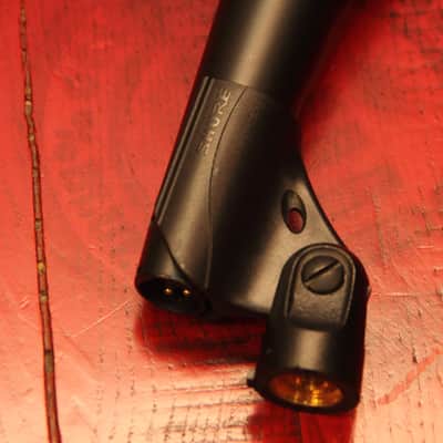 Shure PGA57 Cardioid Dynamic Instrument Microphone image 3