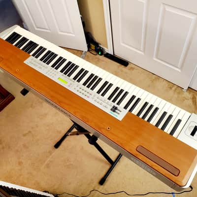 MUST SEE!!! SUZUKI SS100 STAGE PIANO FULLY INSPECTED, SERVICED AND IN AMAZING CONDITION! image 13