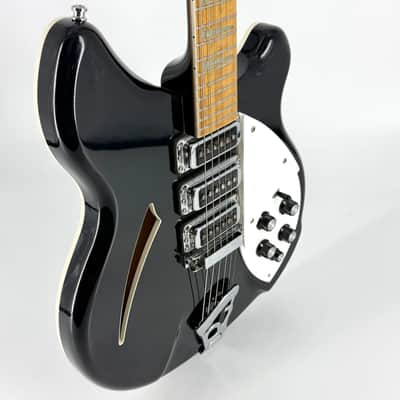 1999 Rickenbacker 370 - Jetglo image 6