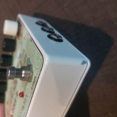 Electro-Harmonix Ravish Sitar Sitar Emulator 2011 - Present - Green / Red image 6