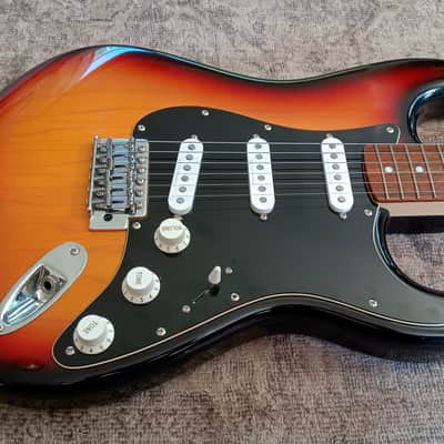 Squier Vintage Modified Stratocaster (Gorgeous/Clean) with Rosewood Fretboard - Made in India 2008 - Sunburst image 5
