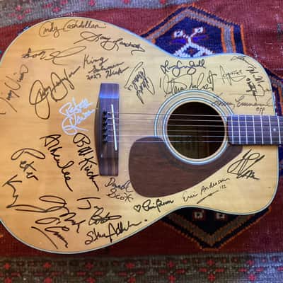 Signed Yamaha FG 200 -T Emmanuel, S Landreth, A Lee & 20 More image 2