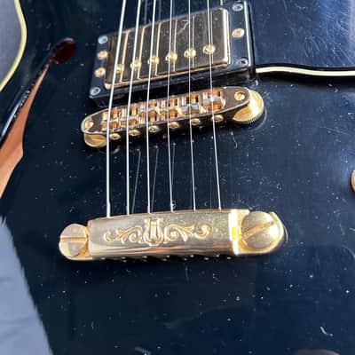 1983 Yamaha SA-2100 Semi-Hollow Electric Guitar – Black – Made in Japan – Original Hard Case image 11