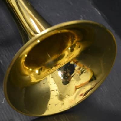 Corneta Bach Stradivarius 37 Corporation lacada en buen estado. image 11