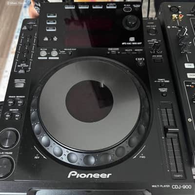 Pioneer CDJ-900 image 1
