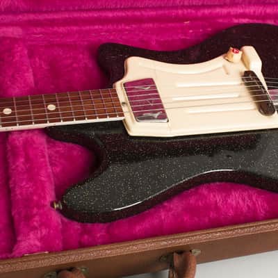 Wandre  Twist Semi-Hollow Body Electric Guitar (1962), hard shell case. image 13