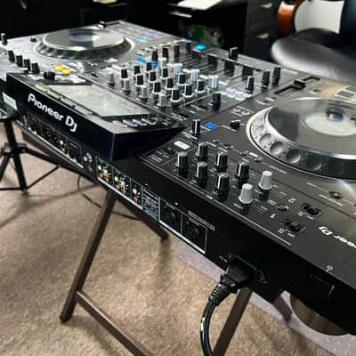 Pioneer DJ XDJ-XZ Professional All-in-One DJ System - Black w/ Magma Case Serato image 5