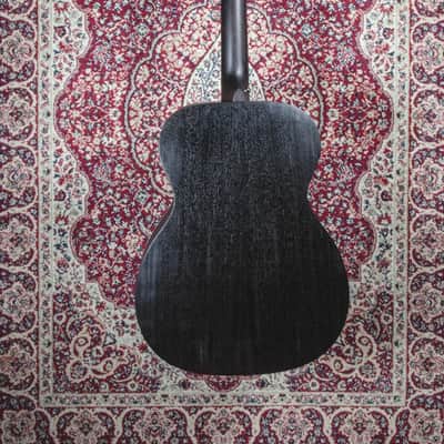 Martin 000-17E Black Smoke - (left handed) image 2