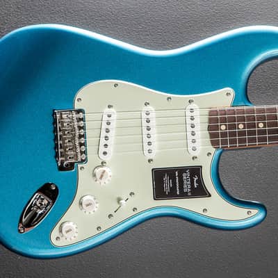 Fender Vintera II 60's Stratocaster - Lake Placid Blue image 6