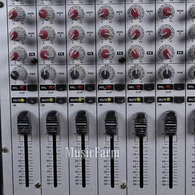 Behringer Europower PMX3000 PMH3000 16 Channel Stereo Powered Mixer with Effects image 6